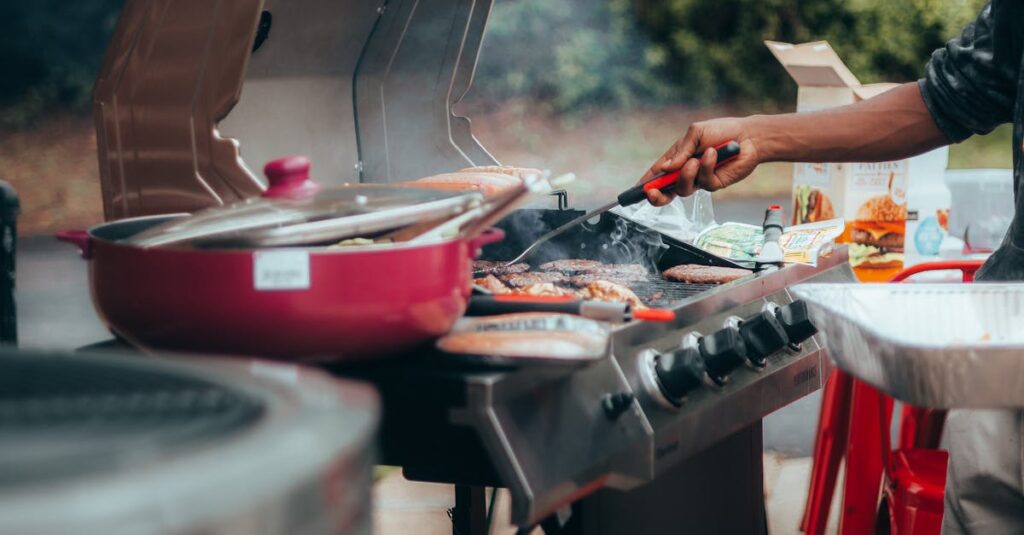 Une Aventure Culinaire : Les Outils Essentiels pour le Barbecue